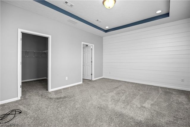 292 Kensington Way, Elyria, OH 44035