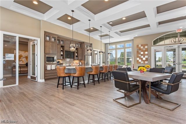 292 Kensington Way, Elyria, OH 44035