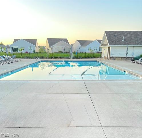 292 Kensington Way, Elyria, OH 44035