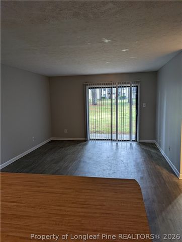 911 Applewood Lane, Fayetteville, NC 28303