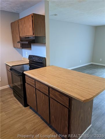 911 Applewood Lane, Fayetteville, NC 28303