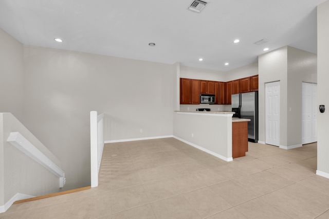 4851 Bonsai Circle 213, Palm Beach Gardens, FL 33418