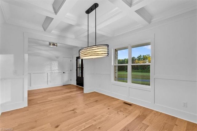 5090 Southern Pines Drive, Kernersville, NC 27284