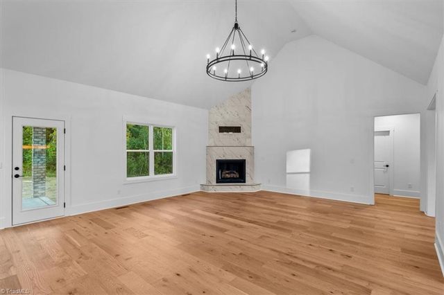 5090 Southern Pines Drive, Kernersville, NC 27284