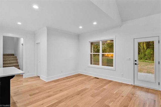 5090 Southern Pines Drive, Kernersville, NC 27284