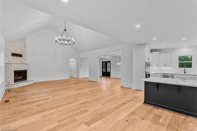 5090 Southern Pines Drive, Kernersville, NC 27284