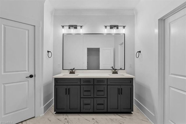 5090 Southern Pines Drive, Kernersville, NC 27284