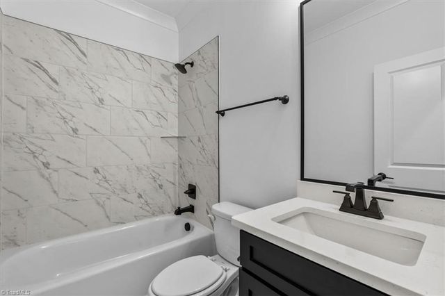 5090 Southern Pines Drive, Kernersville, NC 27284