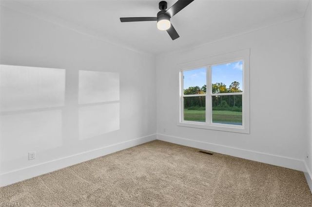 5090 Southern Pines Drive, Kernersville, NC 27284