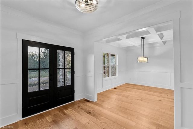 5090 Southern Pines Drive, Kernersville, NC 27284