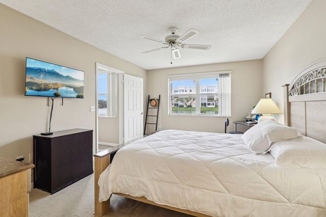 10208 NW 24th Place 102, Sunrise, FL 33322