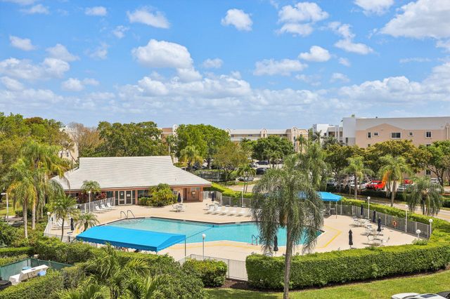 10208 NW 24th Place 102, Sunrise, FL 33322