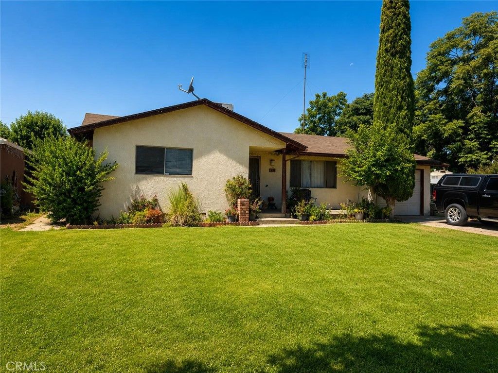 Image 1 of property listing at 324 N O, Madera, CA 93637