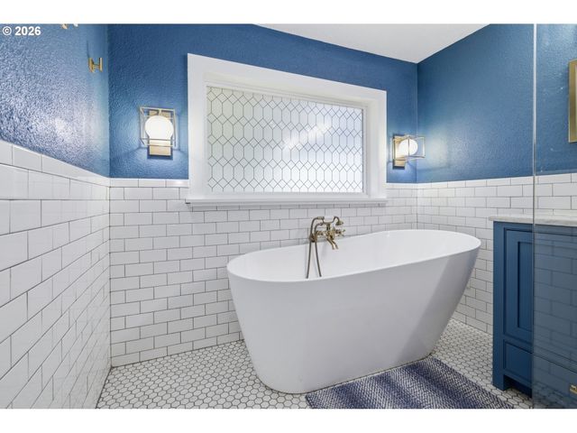 110 CORLISS Ln, Eugene, OR 97404