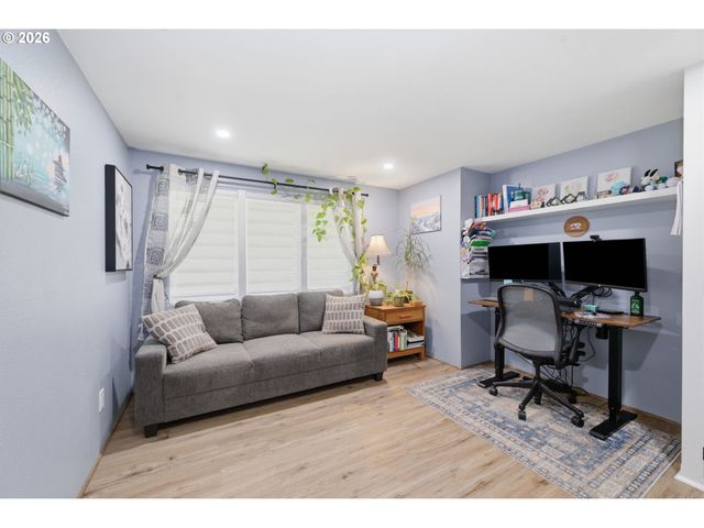 110 CORLISS Ln, Eugene, OR 97404
