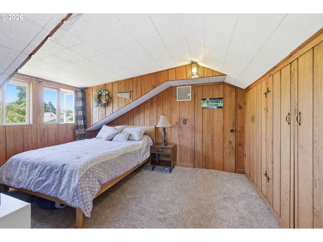 110 CORLISS Ln, Eugene, OR 97404