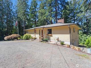 1125 Fish Pond Road, Kelso, WA 98626