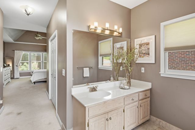 4905 Tulip Grove Ln, Hermitage, TN 37076