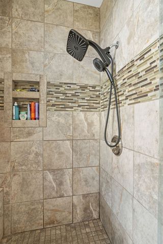 4905 Tulip Grove Ln, Hermitage, TN 37076