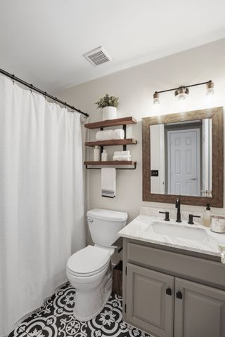 4905 Tulip Grove Ln, Hermitage, TN 37076