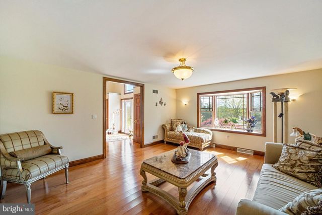 3461 ERNEST LN, Collegeville, PA 19426