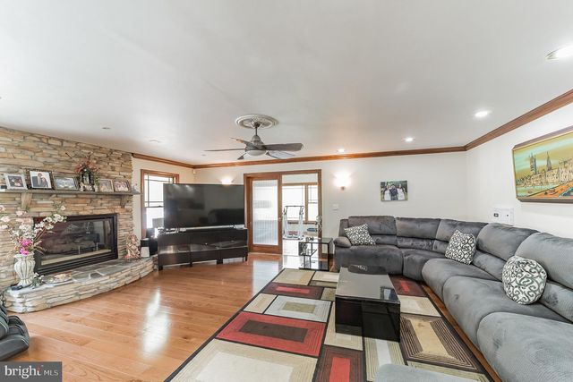 3461 ERNEST LN, Collegeville, PA 19426