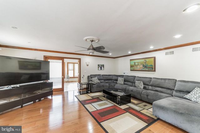 3461 ERNEST LN, Collegeville, PA 19426