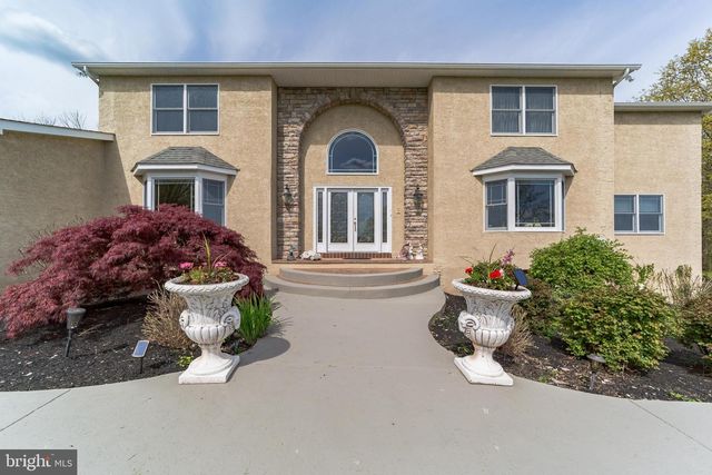 3461 ERNEST LN, Collegeville, PA 19426