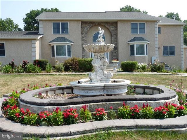 3461 ERNEST LN, Collegeville, PA 19426