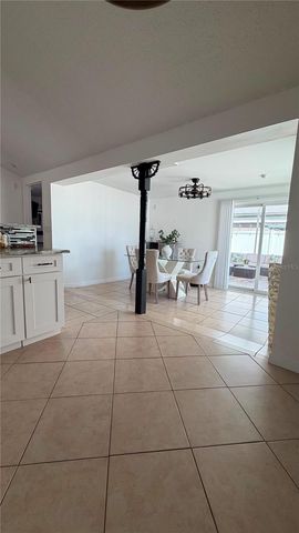 6713 WILLOW SPRING COURT, Tampa, FL 33615