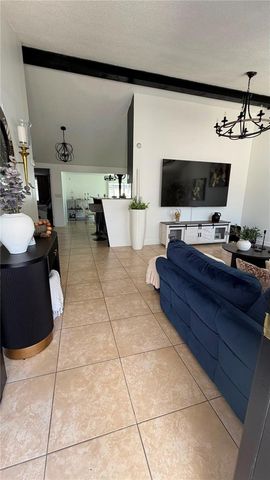 6713 WILLOW SPRING COURT, Tampa, FL 33615