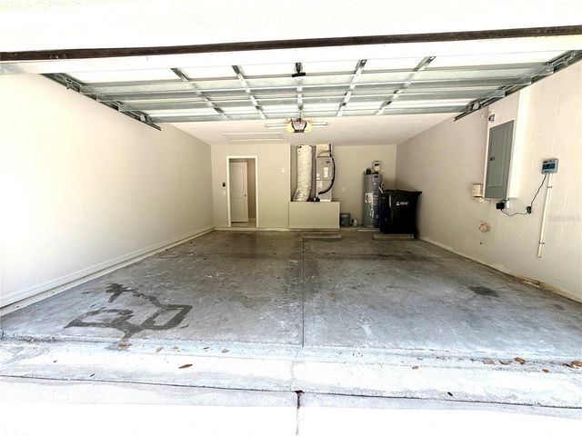 10450 LUCAYA DRIVE, Tampa, FL 33647