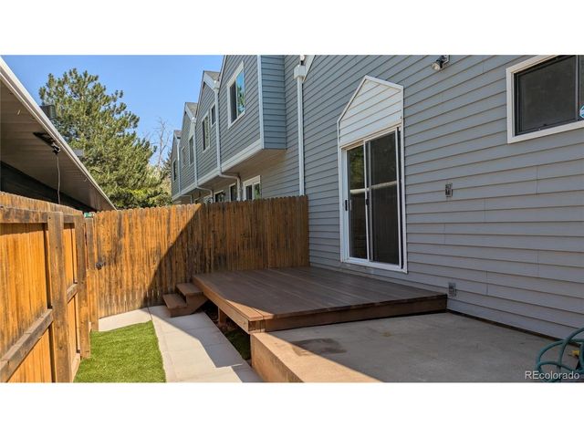 286 S Nome St, Aurora, CO 80012