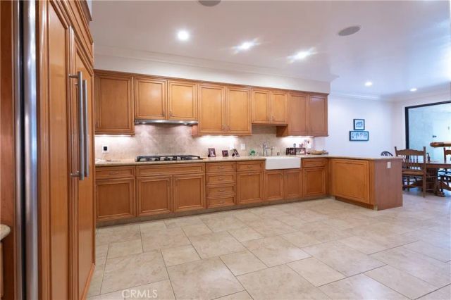 4774 Park Encino 206, Encino, CA 91436
