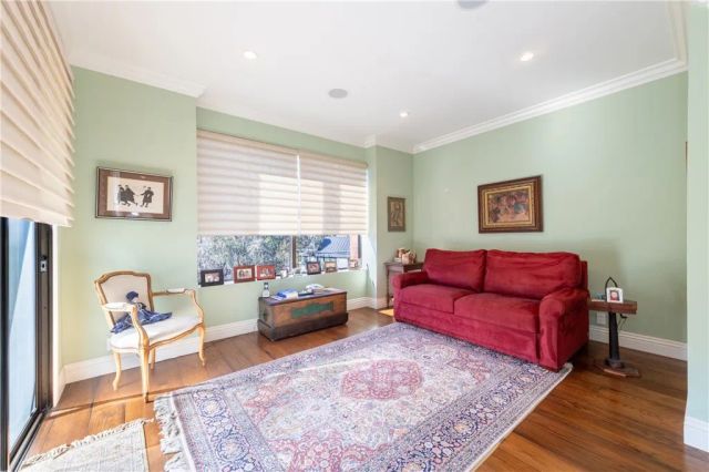 4774 Park Encino 206, Encino, CA 91436