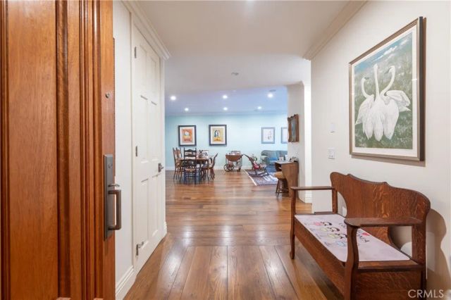 4774 Park Encino 206, Encino, CA 91436