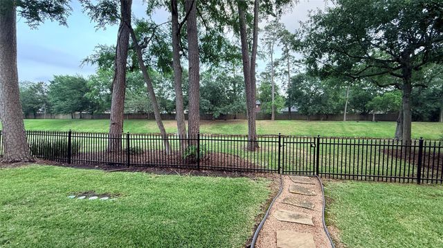 8007 Sunset Falls Court, Spring, TX 77379