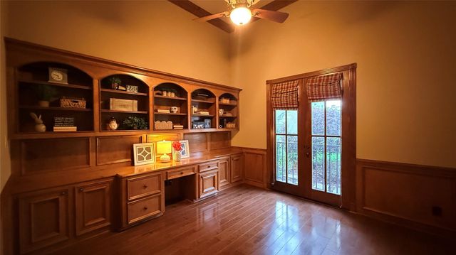 8007 Sunset Falls Court, Spring, TX 77379