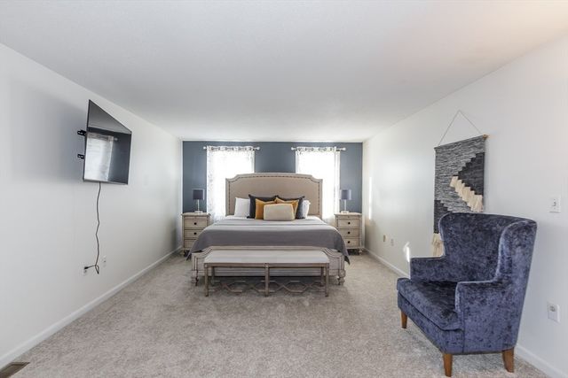 979 Hildreth Street, Dracut, MA 01826