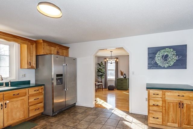 979 Hildreth Street, Dracut, MA 01826