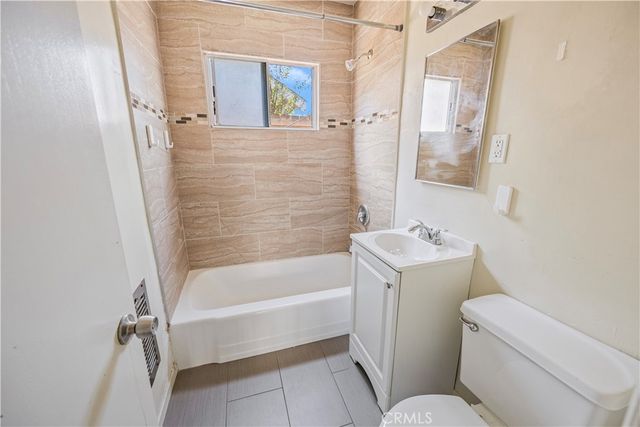 1444 Euclid, Santa Monica, CA 90404