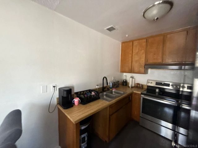 1761 Hollister St 32, San Diego, CA 92154