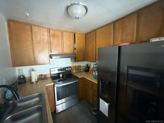 1761 Hollister St 32, San Diego, CA 92154