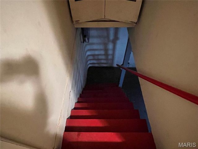 10262 Breckenridge Road, St Ann, MO 63074