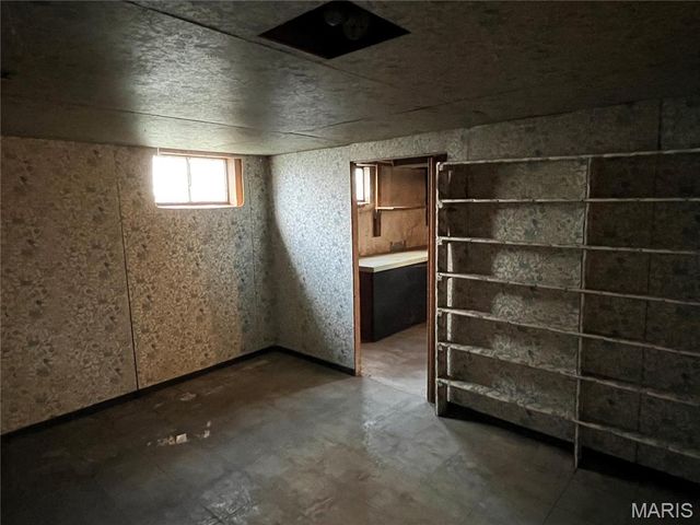 10262 Breckenridge Road, St Ann, MO 63074