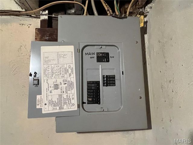 10262 Breckenridge Road, St Ann, MO 63074