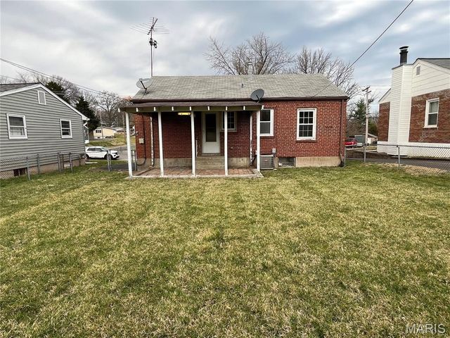 10262 Breckenridge Road, St Ann, MO 63074