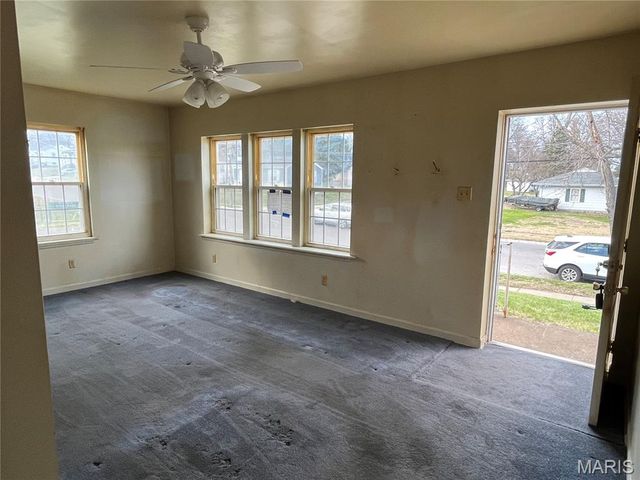 10262 Breckenridge Road, St Ann, MO 63074