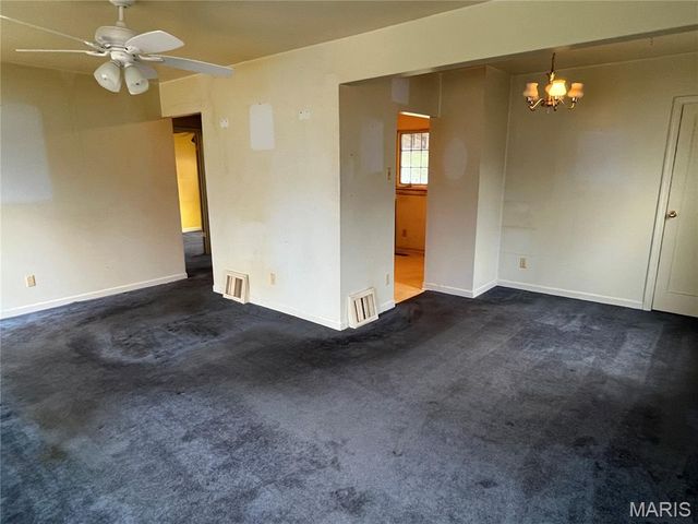 10262 Breckenridge Road, St Ann, MO 63074