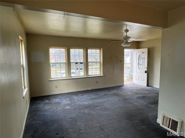 10262 Breckenridge Road, St Ann, MO 63074